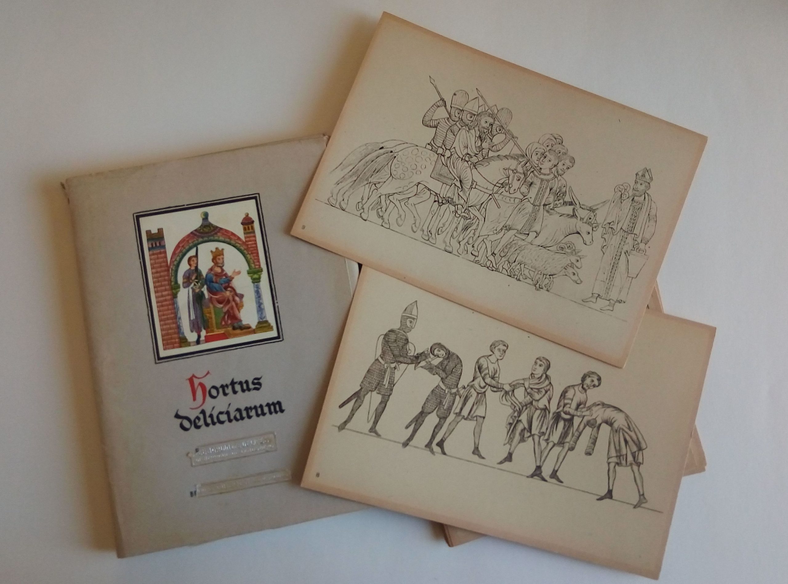 Couverture et deux planches extraites de l'édition de l'Hortus Deliciarum en 1945 par les Editions Oberlin.